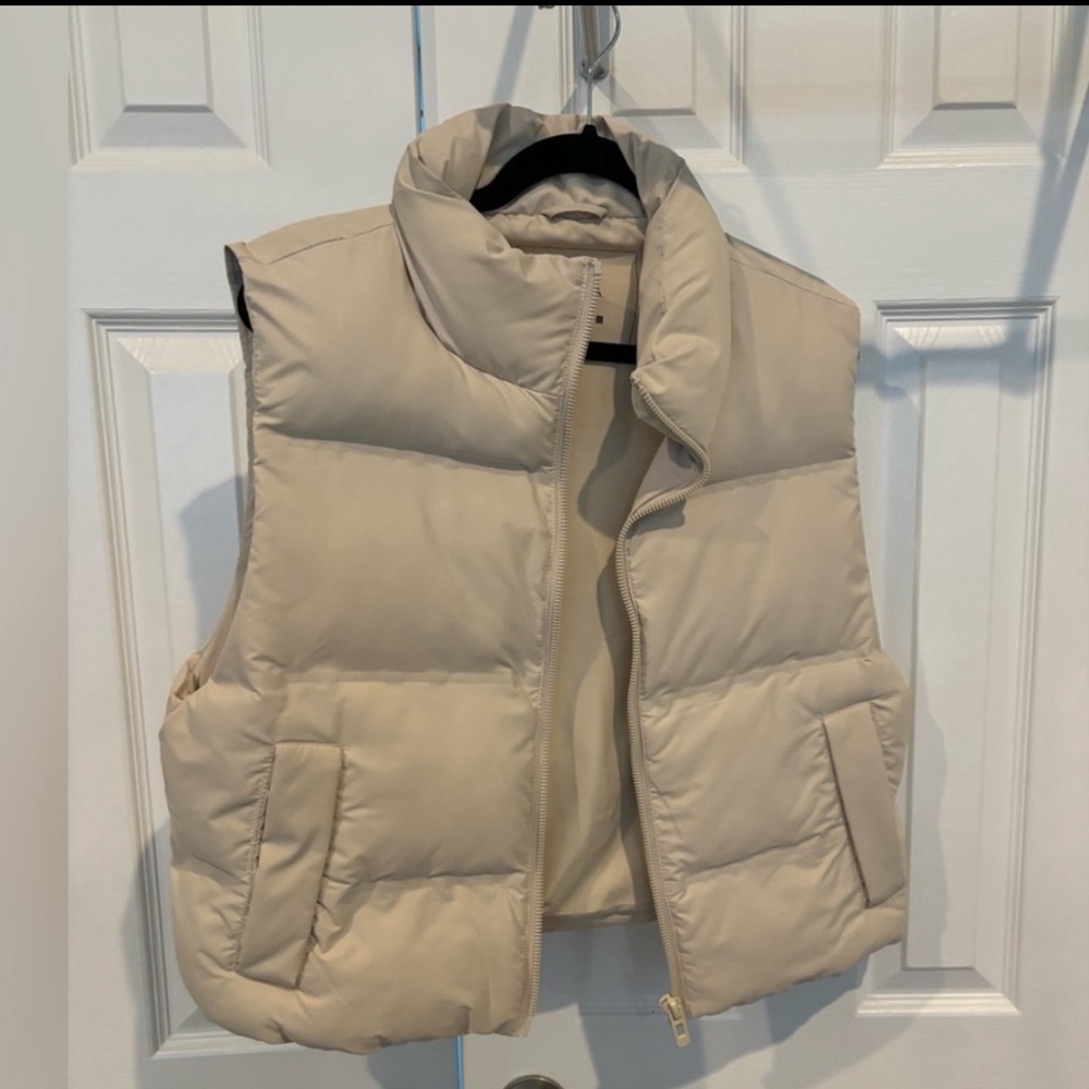 ZARA PUFFER VEST